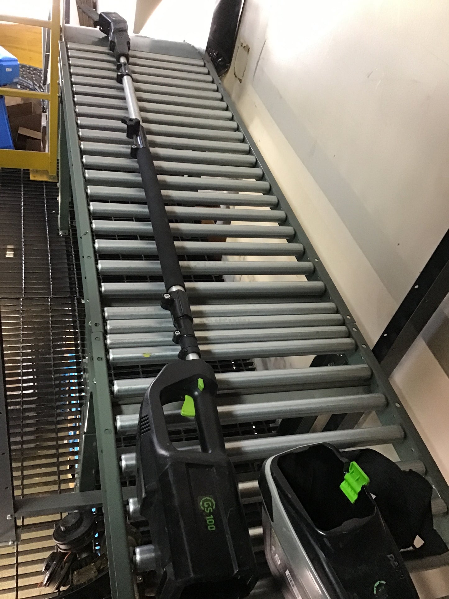 Greenworks Commercial 82V Pole Saw PS82210 1408002 | 2Ah Battery & Charger | Open Box