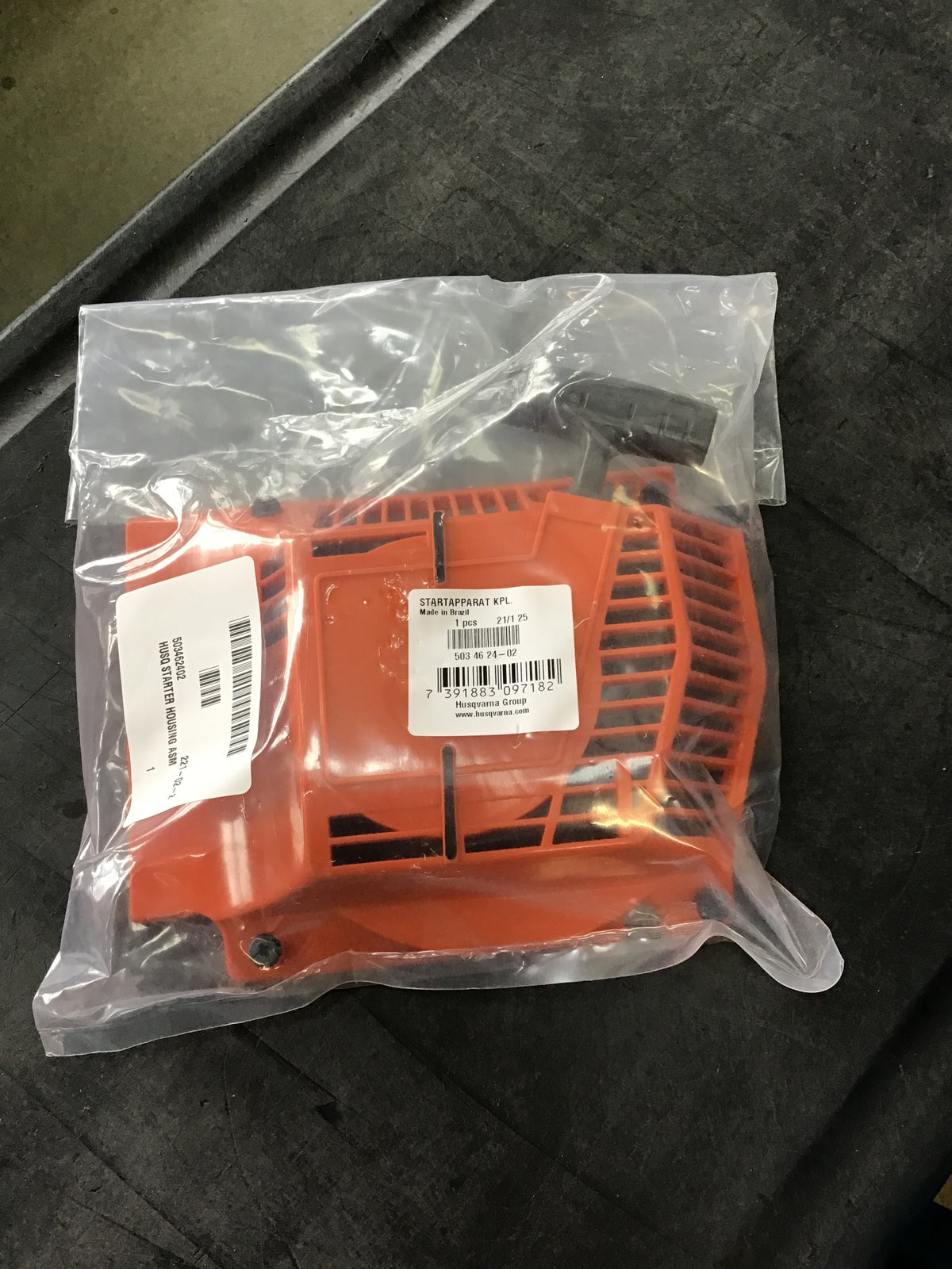 HUSQ STARTER HOUSING ASM - 503462402