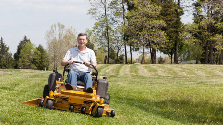 Zero-Turn Mowers: Top Mistakes to Avoid When Buying
